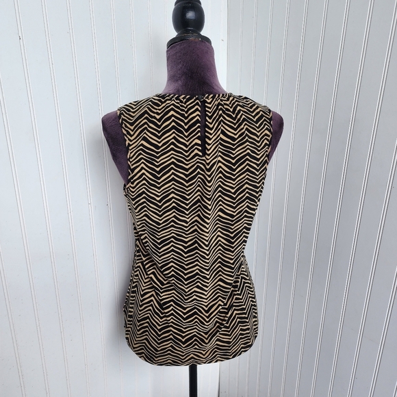 Chaps Women's Brown Beige Black Striped Sleeveless Blouse Sz M - Picture 6 of 10
